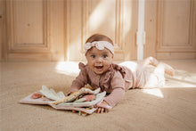 Cargar imagen en el visor de la galería, Librito blandito Fairy Garden