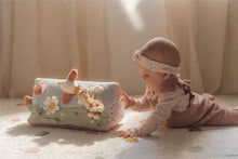 Cargar imagen en el visor de la galería, Cojín de actividades de la colección Fairy Garden