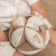 Cargar imagen en el visor de la galería, Pelota Montessori Rabbits