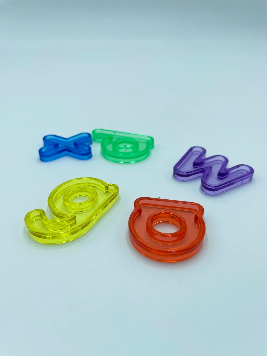 Topiludo 78 letras minúsculas traslúcidas
