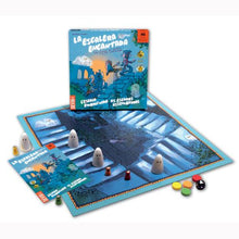 Cargar imagen en el visor de la galería, La Escalera Encantada