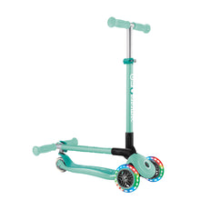Cargar imagen en el visor de la galería, Patinete Globber Luces Menta
