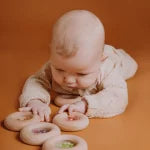 Cargar imagen en el visor de la galería, Sensory Donuts Strawberries
